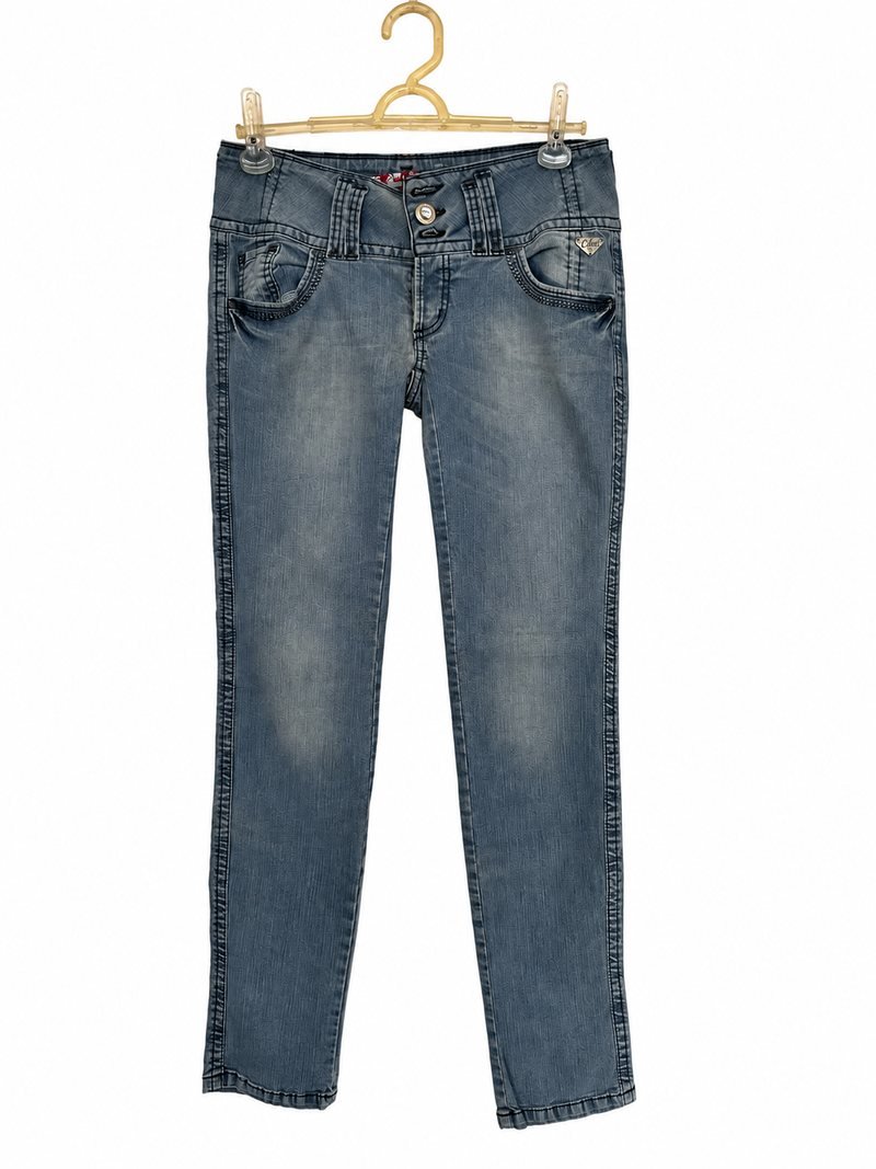 Frente da calça jeans Colcci azul de lavagem média